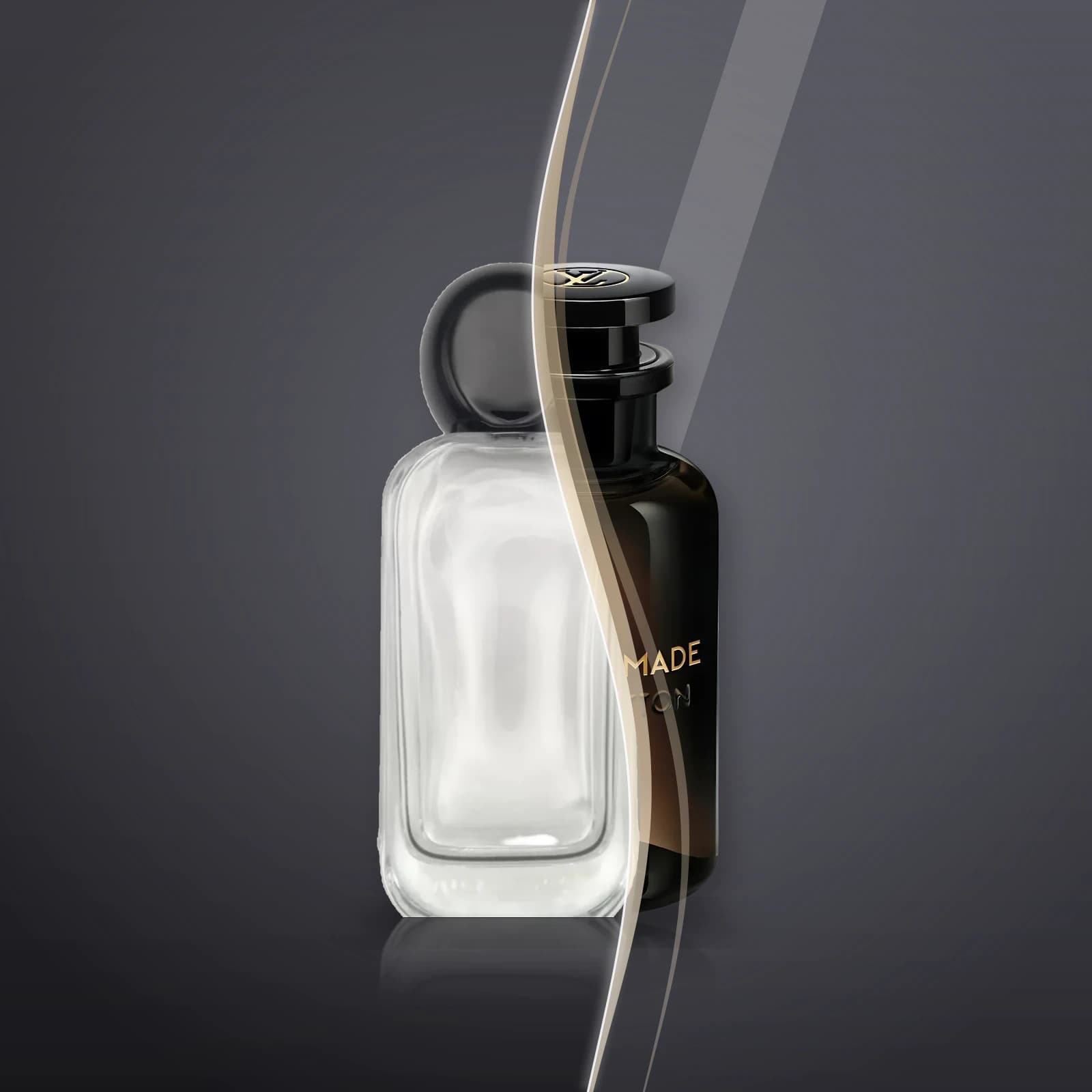 Shagaf's bottle and the original Ombre Nomade, blended into one picture
